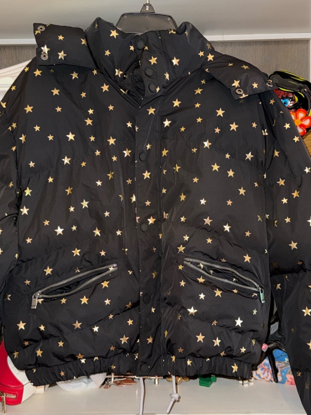OOSC clothing Medium M black shining star puffer jacket - Picture 5 of 7